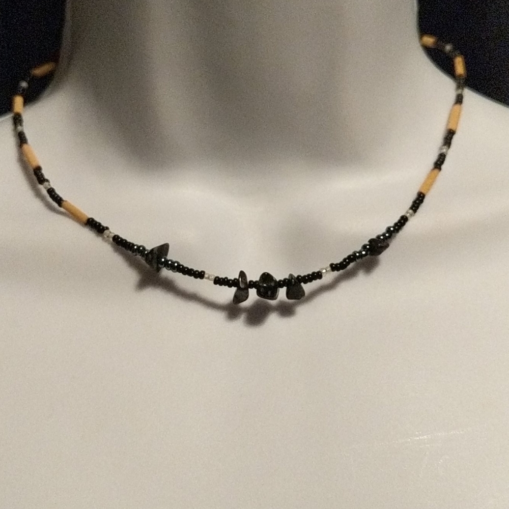 Vintage Beaded rock necklace Y2K